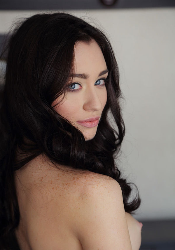 Маринуля, 20 лет, 2 размер груди